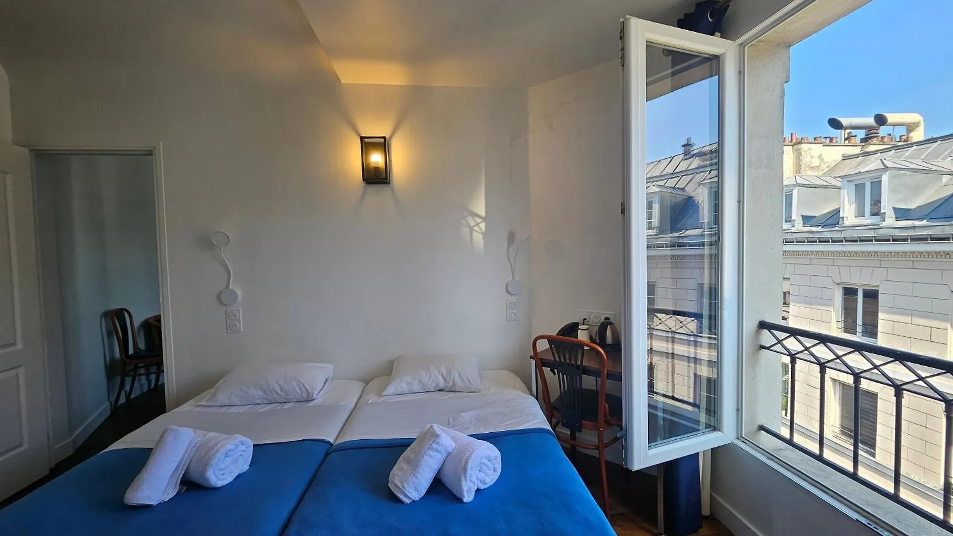 Hotel La Louisiane Paris 0*,  France