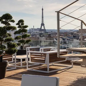 Hotel Bowmann, Parigi