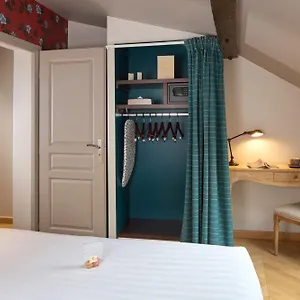 Hotel Le Robinet D'or Canal Saint Martin, Paris